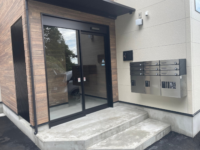 エントランス　オートロック付き