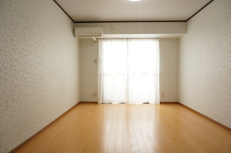 居室・リビング　図面と現状に相違がある場合には現状を優先