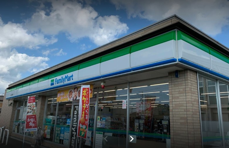 コンビニ　ファミリーマート 加古川長田店（コンビニ）まで565m