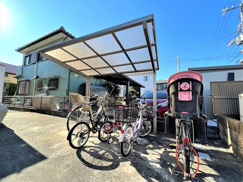 その他共有部分　少しの買い物にも、お子様用にも。あると嬉しい駐輪場です。