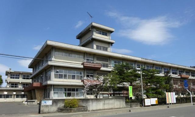 小学校　福島市立岡山小学校（小学校）まで1760m