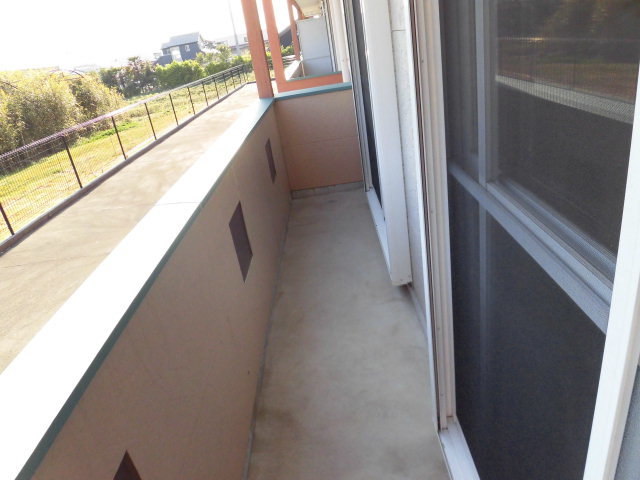 バルコニー　日当たり良好バルコニー