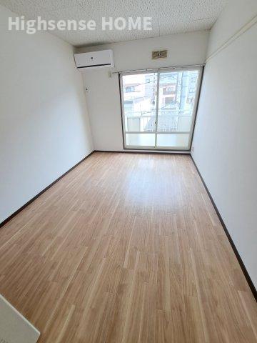 居室・リビング　ゆったりとした居間です