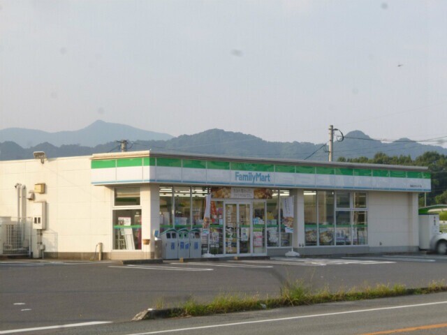コンビニ　ファミリーマート武雄北方インター店（コンビニ）まで1059m