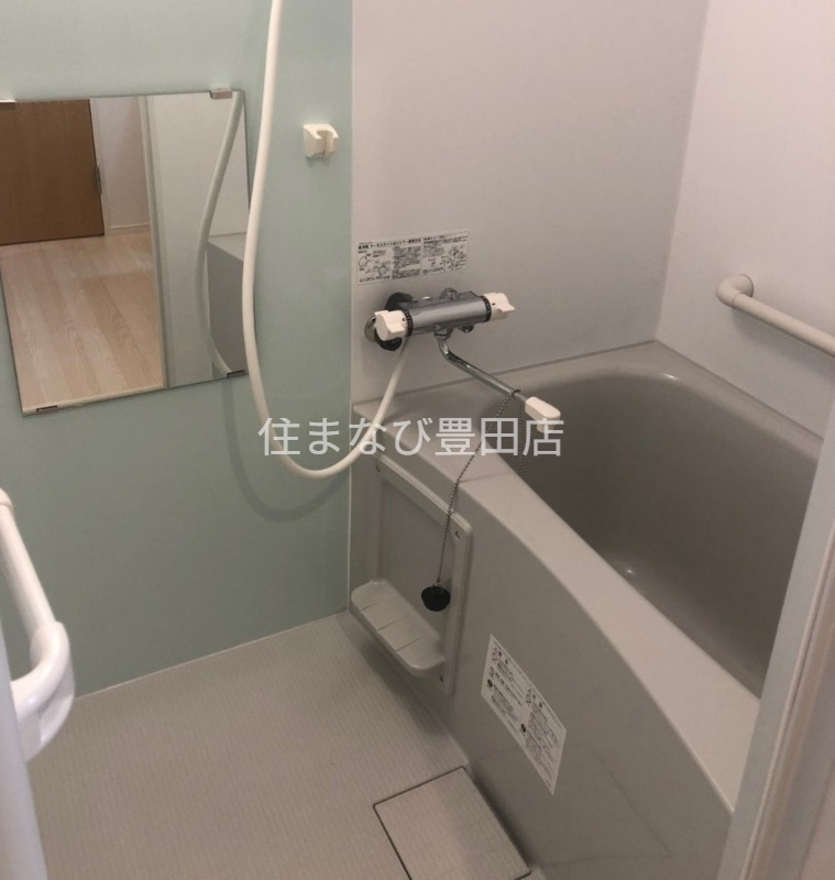 バス・シャワールーム　同型タイプ