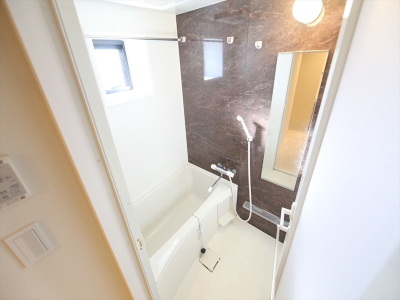 バス・シャワールーム　バスルーム　浴室暖房乾燥機付き