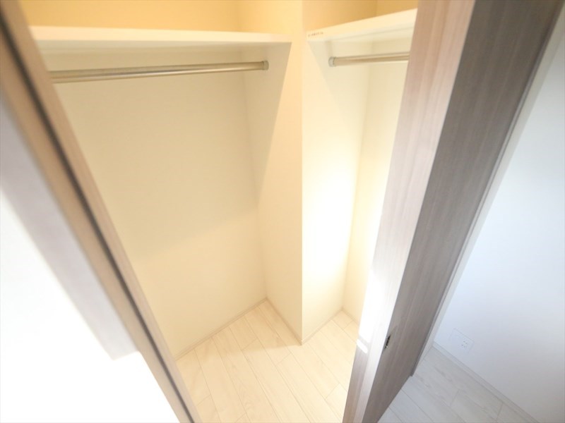 収納　ウォークインクローゼット（収納充実してます）