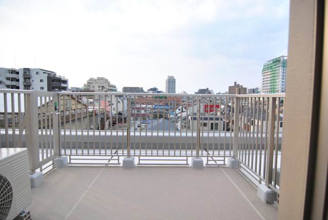 バルコニー　ルーフバルコニー