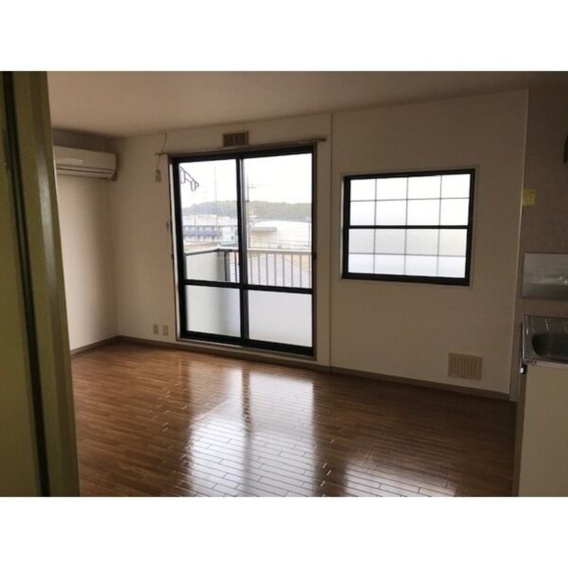 居室・リビング　図面と現状に相違がある場合には現状を優先