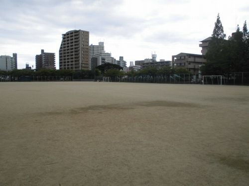 公園　上ケ池公園（公園）まで653m