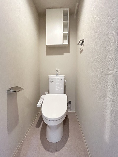 トイレ　ウォシュレット付きのトイレ