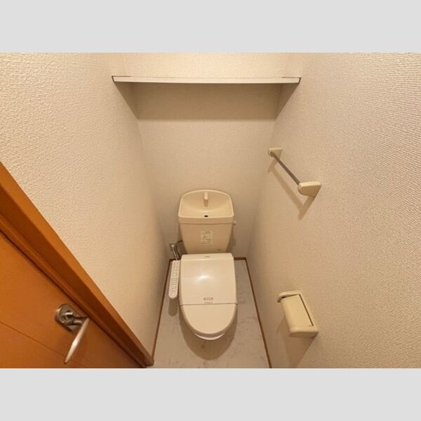 トイレ　トイレもきれいです