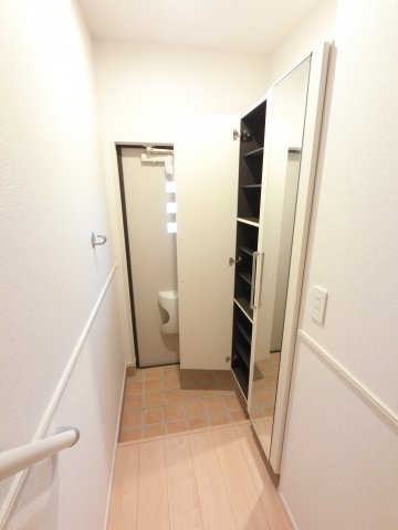 玄関　※仕様が異なる場合が御座います