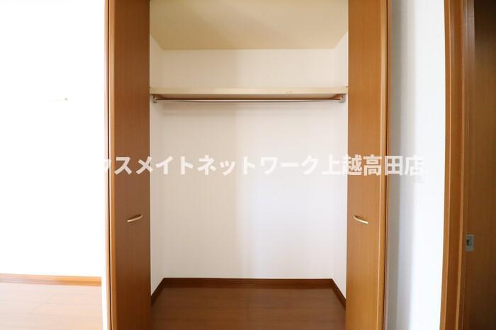 収納　クローゼット（参考同型101号室室内写真）