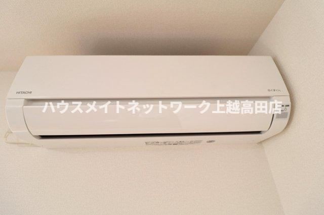 その他設備　エアコン（参考同型101号室室内写真）