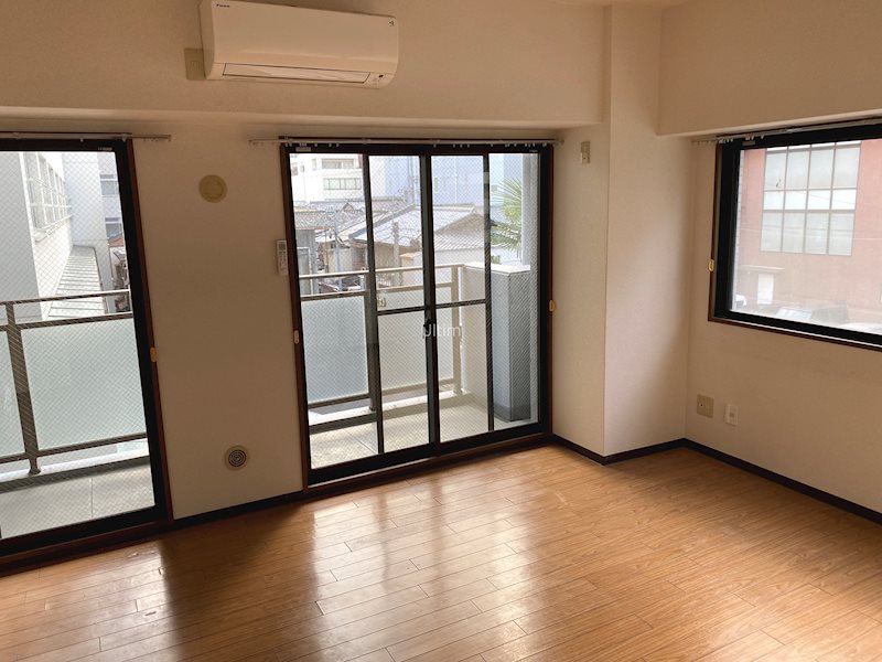 居室・リビング　※同タイプの他のお部屋です