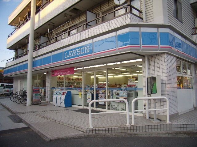 コンビニ　ローソンストア１００（コンビニ）まで359m