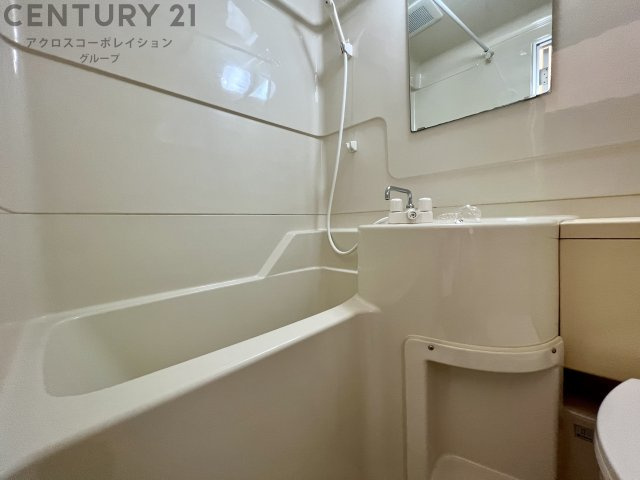 バス・シャワールーム　シンプルで機能的なユニットバスです！