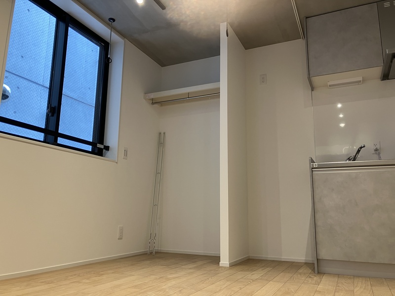 収納　収納スペースです。長いコートもかけられます！