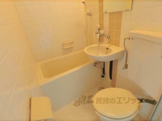 バス・シャワールーム　ユニットバス