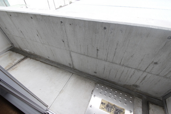 バルコニー　※別号室の写真です