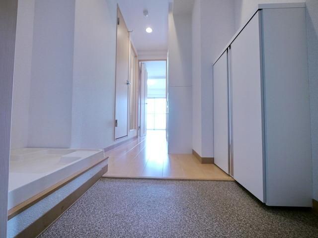 玄関　写真はイメージです。