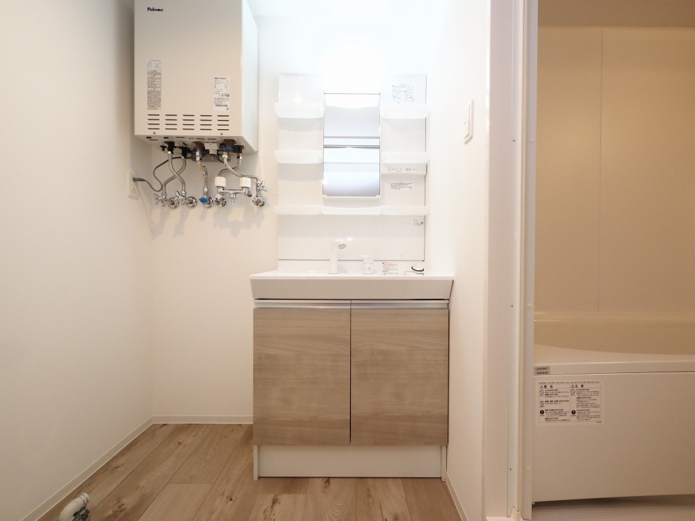 洗面設備　☆シャワードレッサー完備☆