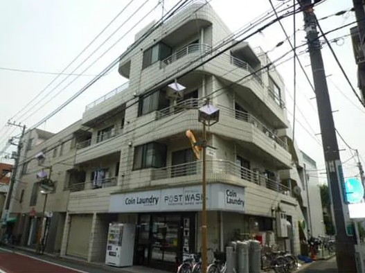 建物外観　落ち着いた雰囲気の外観です