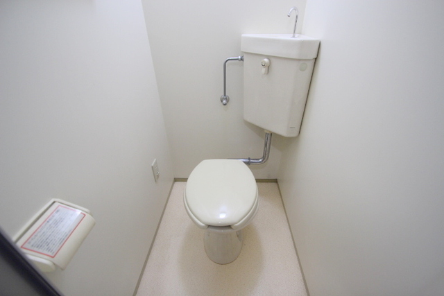 トイレ　同物件別号室