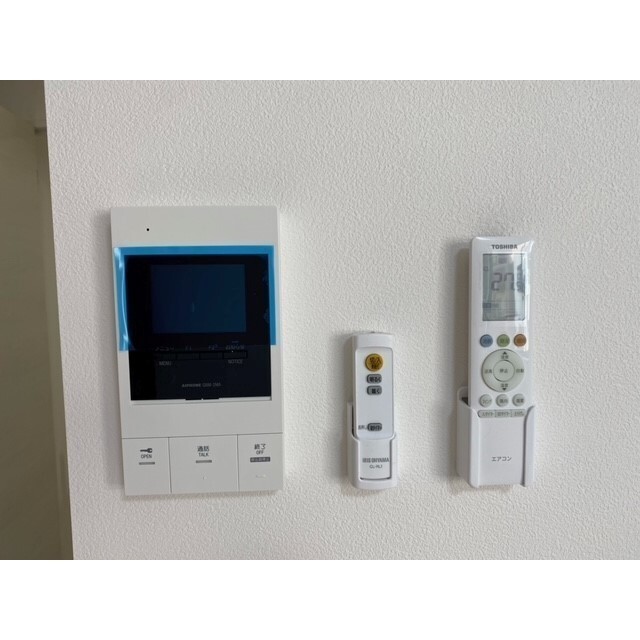 セキュリティ　モニター付きインターホン