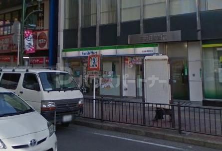 コンビニ　ファミリーマート 京成船橋駅前店（コンビニ）まで53m