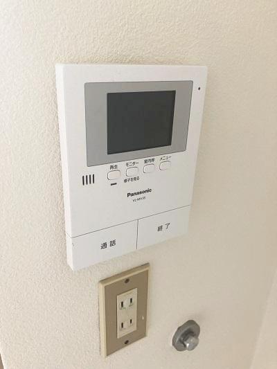 セキュリティ　ＴＶモニター付きです。誰が訪ねて来たか家の中で確認できます。