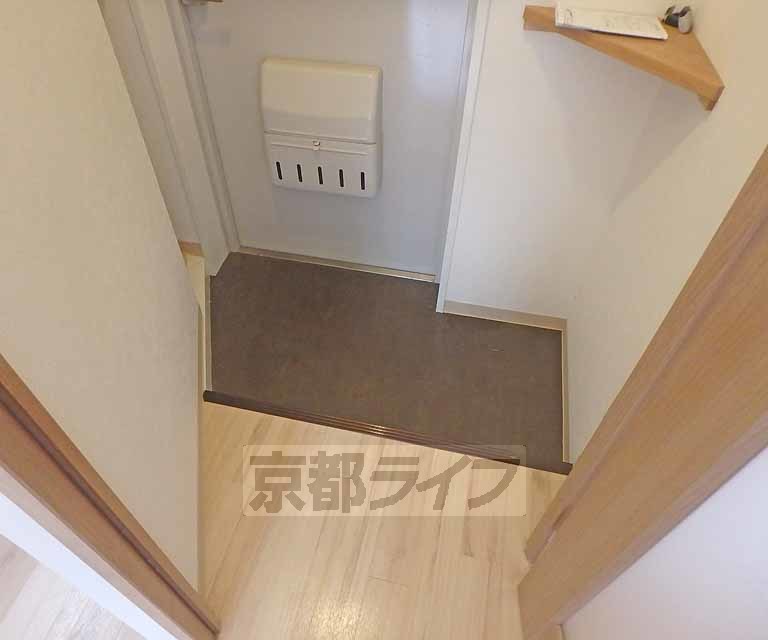 玄関　お洒落な雰囲気の玄関です。