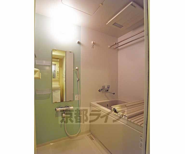 バス・シャワールーム　きれいな浴室です