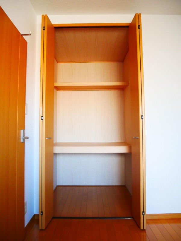 収納　お洋服が多い方でも楽々収納できます