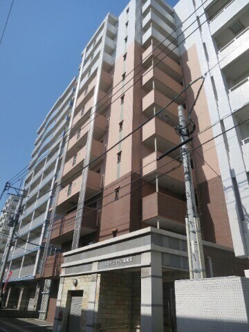 建物外観　吉塚駅徒歩約6分の人気マンションです！