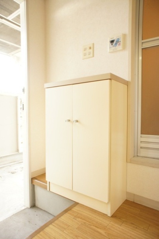 玄関　図面と現状に相違がある場合には現状を優先