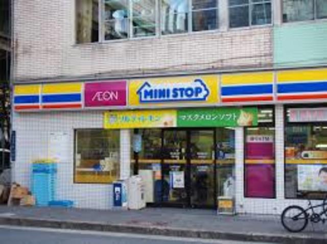 コンビニ　ミニストップ南船場店（コンビニ）まで324m