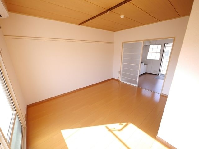 居室・リビング　★お部屋探しは株式会社タウンハウジング東京まで★