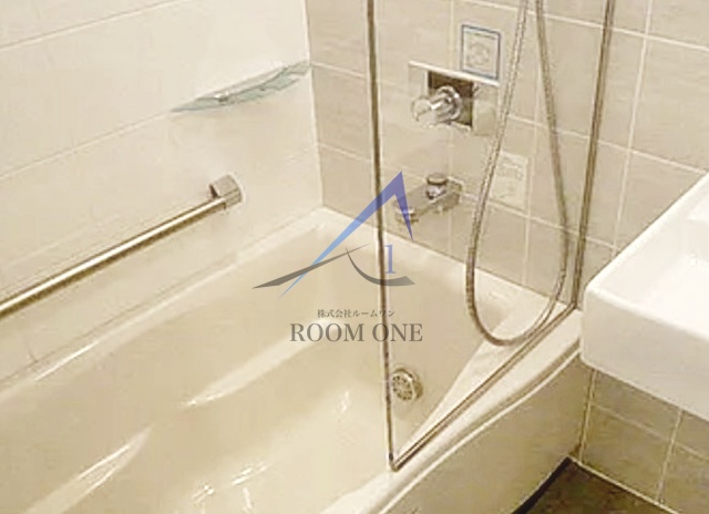 バス・シャワールーム　お風呂です。