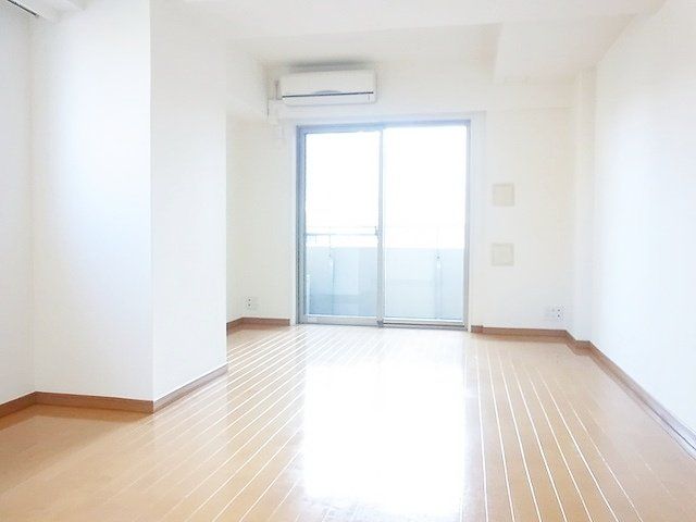 居室・リビング　★10.5帖の洋室★