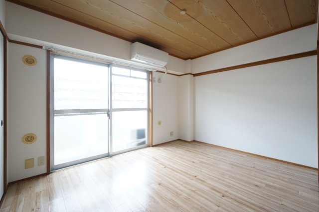 居室・リビング　※すべて同タイプのお部屋のお写真です