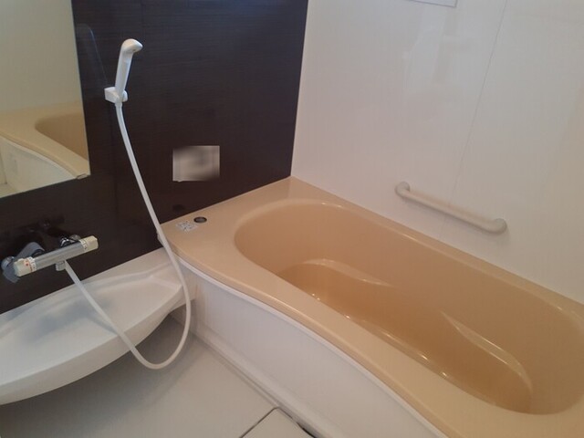 バス・シャワールーム　追い焚き給湯