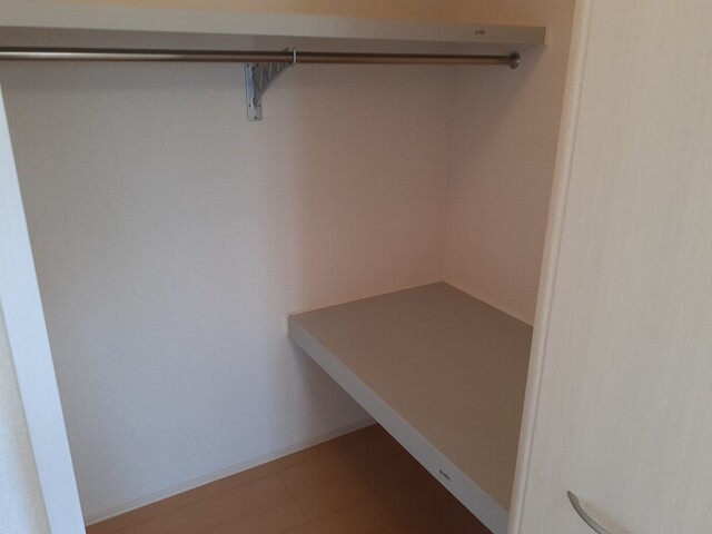 収納　ウォークインクローゼット