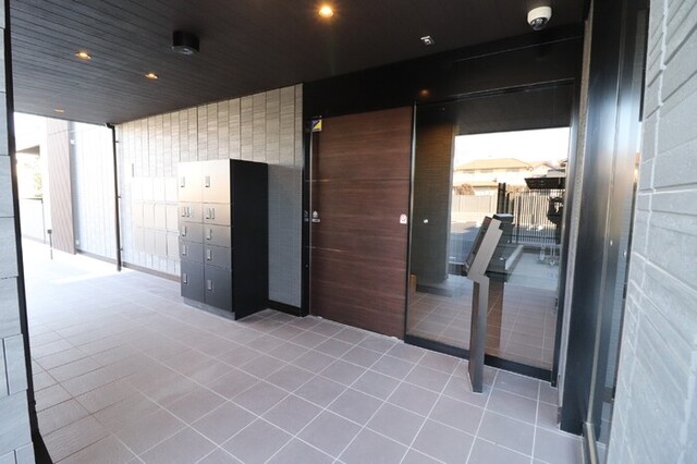 エントランス　エントランス