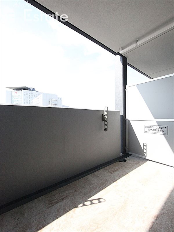 バルコニー　バルコニー