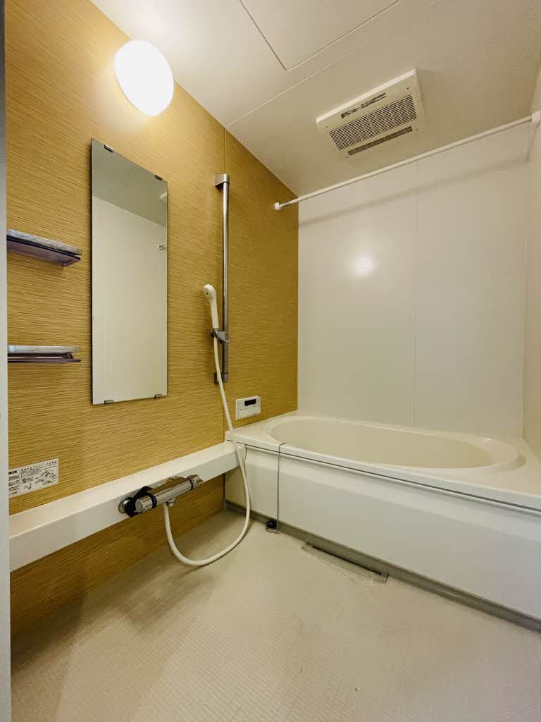 バス・シャワールーム　浴室