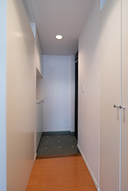 玄関　※写真は同タイプ住戸です。