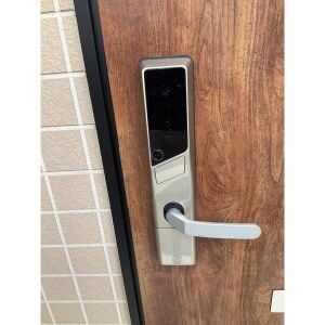 玄関　デジタルキー