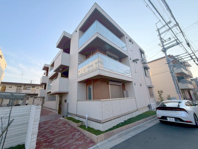 建物外観　綺麗な外観の素敵なお部屋があなたを待っています。